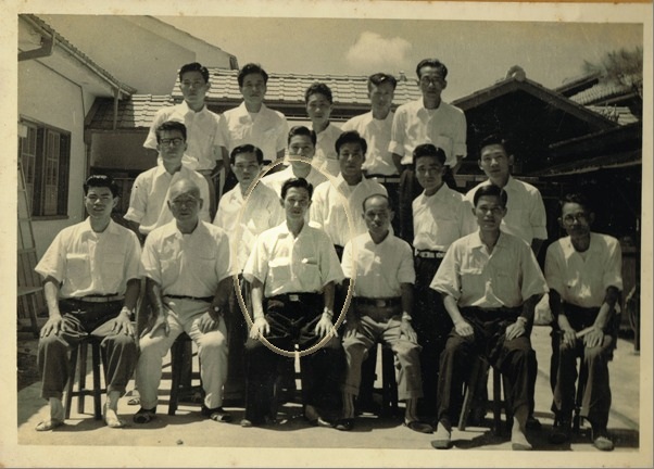 이시노 에이이치(石野栄一)와 함께한 공방 단체 사진